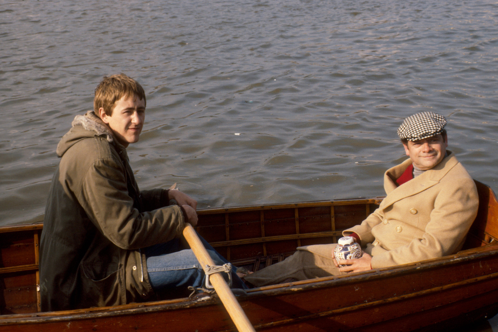 7c6cb818-07bf-437f-b453-e7b37648629c