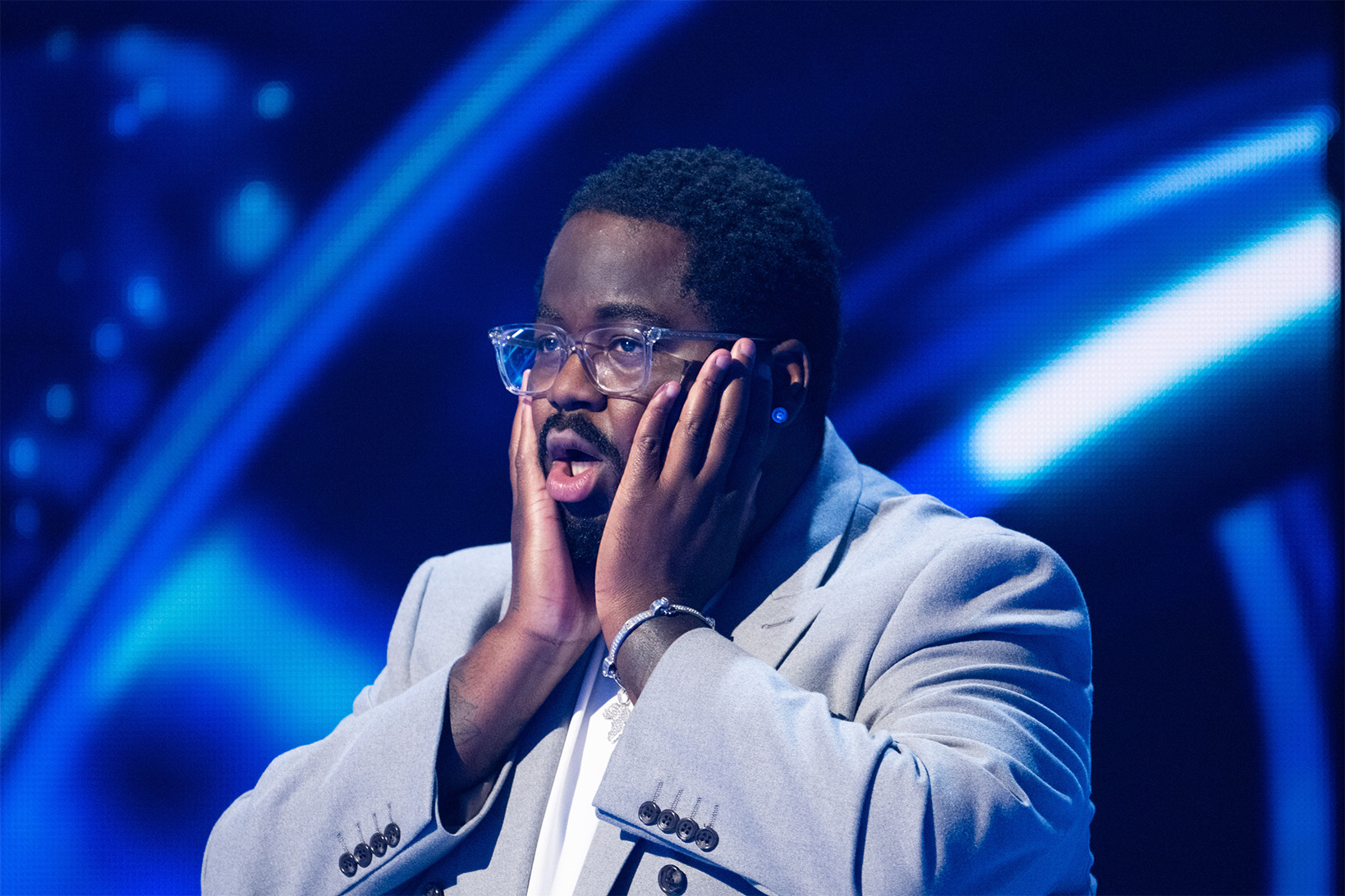 b8f89fc6-b47a-447d-a517-fa5f183e3a17